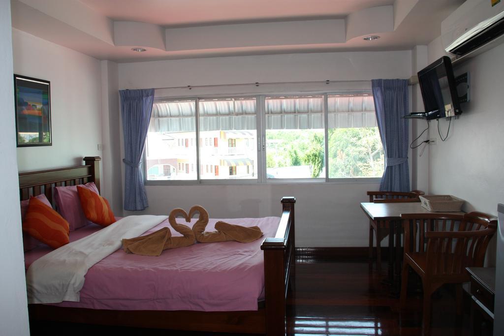 Coffeeandbeer Vandrarhem Pattaya Rum bild