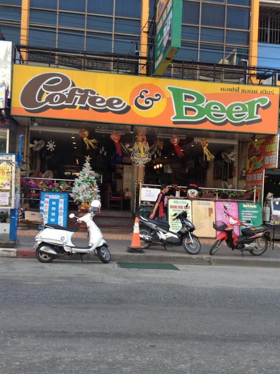 Coffeeandbeer Vandrarhem Pattaya Rum bild